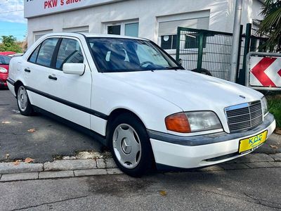 Gebraucht Mercedes C180 122 PS (89 kW) 1994 Weiß Limousine