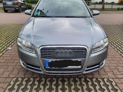 gebraucht Audi A4 2.0 TDI - sehr sauber und ohne Schäden