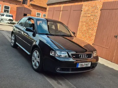 Gebraucht Audi S3 Sport 224 PS (164 kW) 2002 Schwarz Kleinwagen