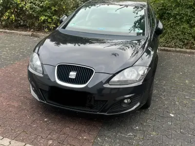 Gebraucht Seat Leon 102 PS (75 kW) 2010 Schwarz Kleinwagen