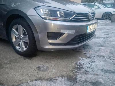 Grau Gebraucht 2014 VW Golf Sportsvan Van / Kleinbus | 8.850 € (Fairer Preis)
