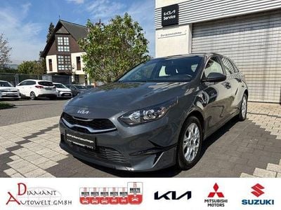 Usata Kia Ceed Vision 160 CV (117 kW) 2022 Grigio Utilitaria