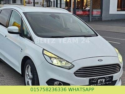 Weiß Gebraucht 2017 Ford S-MAX Titanium Van / Kleinbus | 11.900 € (Fairer Preis)