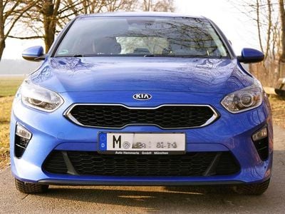 Gebraucht Kia Ceed Vision 140 PS (102 kW) 2018 Blau Kleinwagen