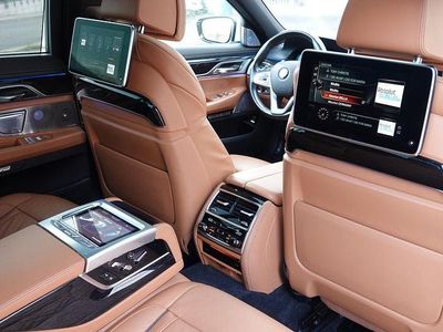 Gebraucht BMW 730 M Sport 265 PS (194 kW) 2016 Weiß Limousine