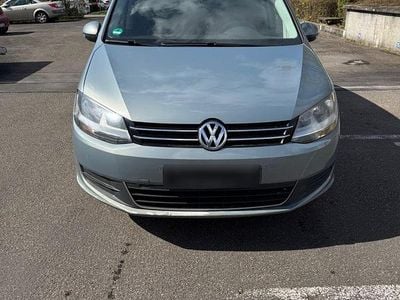 Second-hand VW Sharan Trendline 140 CP (102 kW) 2010 Monovolum