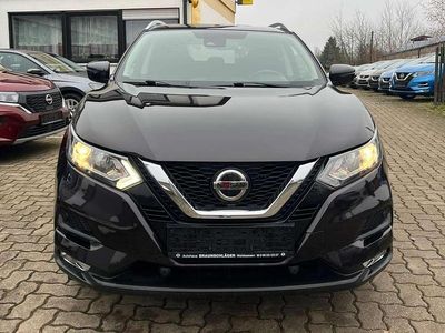 Nightshade Gebraucht 2019 Nissan Qashqai N-Connecta SUV | 19.290 € (Etwas zu teuer)