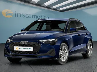 Gebraucht Audi A3 Sportback 116 PS (85 kW) 2025 Blau Kleinwagen