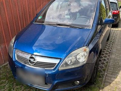 Usata Opel Zafira 150 CV (110 kW) 2005 Monovolume