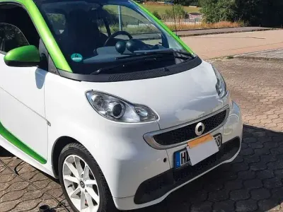 Gebraucht Smart ForTwo Coupé 55 kW (75 PS) 2013 Weiß Coupé