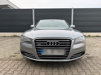 Grau Gebraucht 2010 Audi A8L Ambiente Limousine | 14.900 € (Teuer)