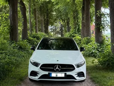 Gebraucht Mercedes A250 218 PS (160 kW) 2022 Weiß Limousine