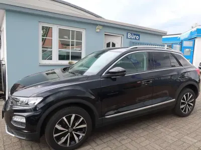 Gebraucht VW T-Roc Style 116 PS (85 kW) 2021 Deep black perleffekt SUV