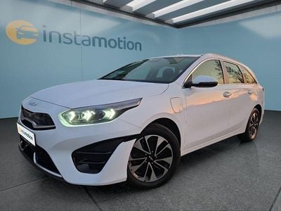 Weiß Gebraucht 2022 Kia Ceed Sportswagon Kombi | 19.449 € (Guter Preis)
