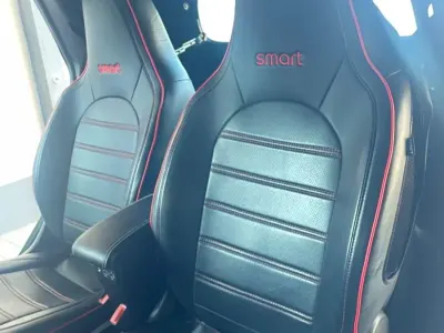 Używany Smart ForTwo Coupé 60 kW (82 KM) 2022 Czarny Kabriolet