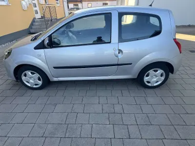 Brugt Renault Twingo Elysee 75 HK (55 kW) 2009 Sølv Hatchback