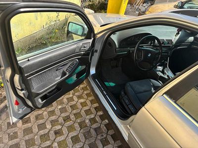 Gebraucht BMW 520 170 PS (125 kW) 2001 Grau Kombi