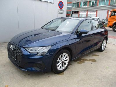 Gebraucht Audi A3 Sport 110 PS (80 kW) 2022 Blau Limousine