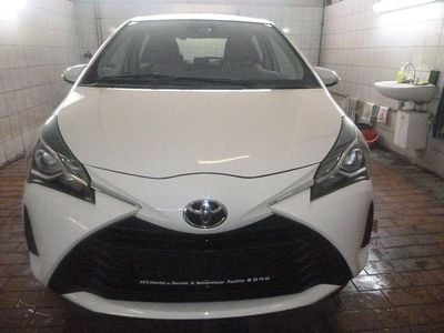 Gebraucht Toyota Yaris Comfort 111 PS (81 kW) 2019 Weiß Limousine