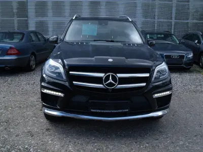 Używany Mercedes GL500 435 KM (319 kW) 2016 Czarny SUV