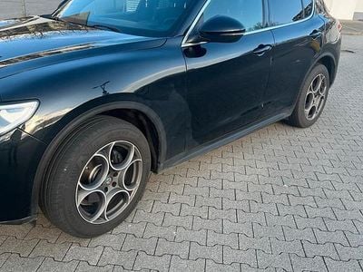 Gebraucht Alfa Romeo Stelvio 200 PS (147 kW) 2020 Schwarz SUV