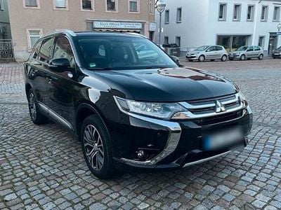 Gebraucht Mitsubishi Outlander Plus 150 PS (110 kW) 2018 Schwarz SUV