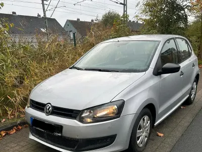 Gebraucht VW Polo 60 PS (44 kW) 2010 Silber Kleinwagen