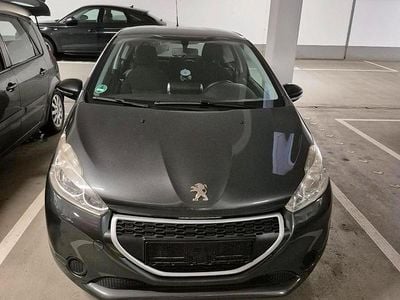 Gebraucht Peugeot 208 68 PS (50 kW) 2014 Grau Kleinwagen