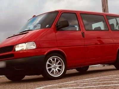 Usata VW Caravelle 102 CV (75 kW) 2001 Rosso Furgone