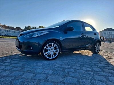 Begagnad Mazda 2 103 HK (75 kW) 2008 Andere farben Halvkombi