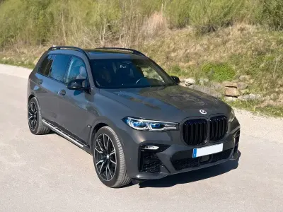 Gebraucht BMW X7 Performance 530 PS (389 kW) 2022 Grau SUV