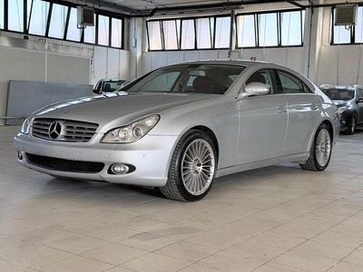 Usata Mercedes CLS320 224 CV (164 kW) 2008 Grigio Coupé