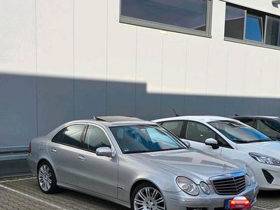 Brugt Mercedes E320 Avantgarde 224 HK (164 kW) 2009 Sølv Sedan