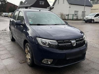 Gebraucht Dacia Sandero 75 PS (55 kW) 2018 Blau Limousine