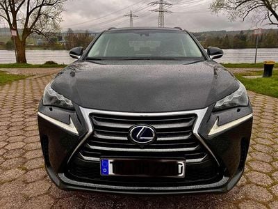 Gebraucht Lexus NX300h E-FOUR Luxury Line 155 PS (114 kW) 2017 SUV