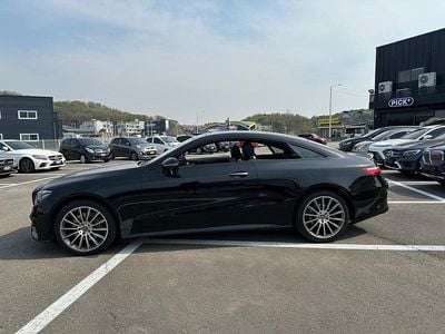 Gebraucht Mercedes E220 AMG line 194 PS (142 kW) 2017 Schwarz Coupé