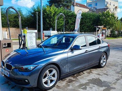 BMW 330e