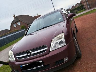 Begagnad Opel Vectra 122 HK (89 kW) 2003 Röd Sedan