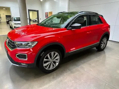 Gebraucht VW T-Roc Style 150 PS (110 kW) 2020 Flashrot SUV
