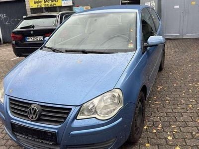Blau Gebraucht 2006 VW Polo Trendline Limousine | 1.700 € (Fairer Preis)