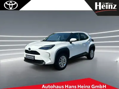 Gebraucht Toyota Yaris Cross Comfort 116 PS (85 kW) 2023 Weiß SUV