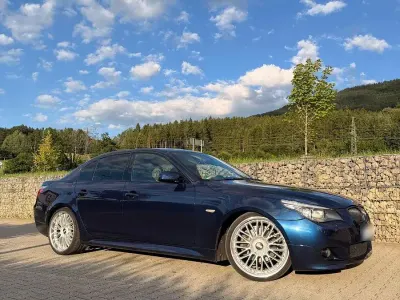 Gebraucht BMW 525 M Sport 197 PS (144 kW) 2008 Blau Limousine