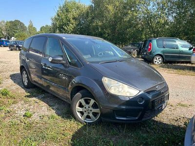 Grau Gebraucht 2007 Ford S-MAX Titanium Van / Kleinbus | 2.490 € (Guter Preis)
