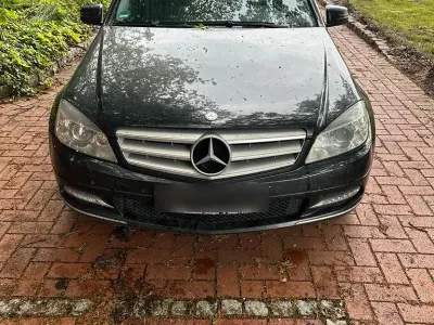 Gebraucht Mercedes C220 170 PS (125 kW) 2010 Schwarz Kombi
