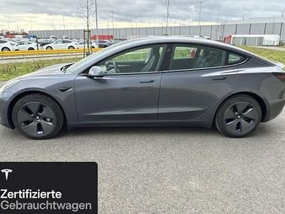 Silber Gebraucht 2021 Tesla Model 3 Standard Range Limousine | 26.500 € (Etwas zu teuer)