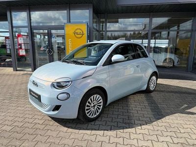 Gebraucht Fiat 500e Basis 86 kW (118 PS) 2023 Blau Kleinwagen