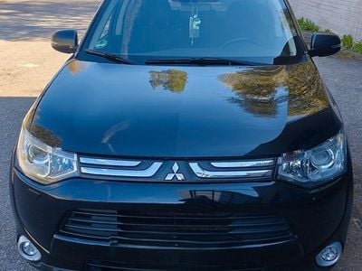 Second-hand Mitsubishi Outlander 156 CP (114 kW) 2012 Negru SUV