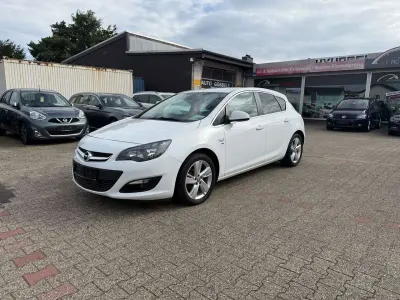 Gebraucht Opel Astra 120 PS (88 kW) 2015 Weiß Limousine