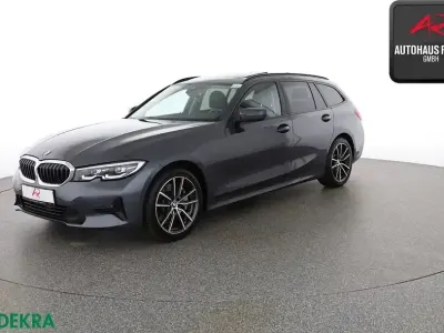 Gebraucht BMW 330 Advantage 258 PS (189 kW) 2020 Mineralgrau Kombi
