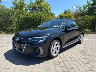 Gebraucht Audi A3 S-Line 150 PS (110 kW) 2022 Mythosschwarz metallic Limousine